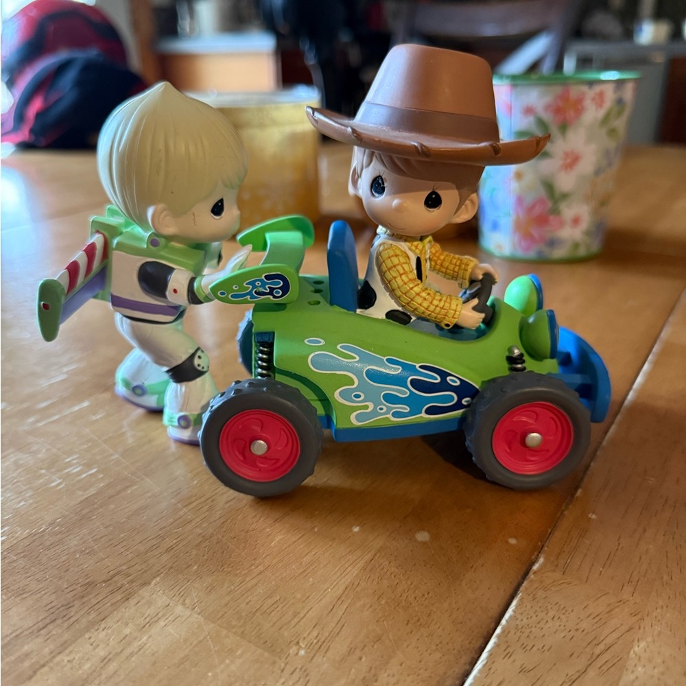 HTF RARE DISNEY Precious Moments buzz and woody in play car WORKING